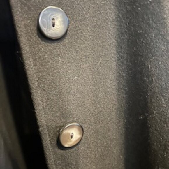 Women's Cape (Brand: Elegant Fashions) One Size Fits Most Black Button Enclosure - Picture 6 of 7